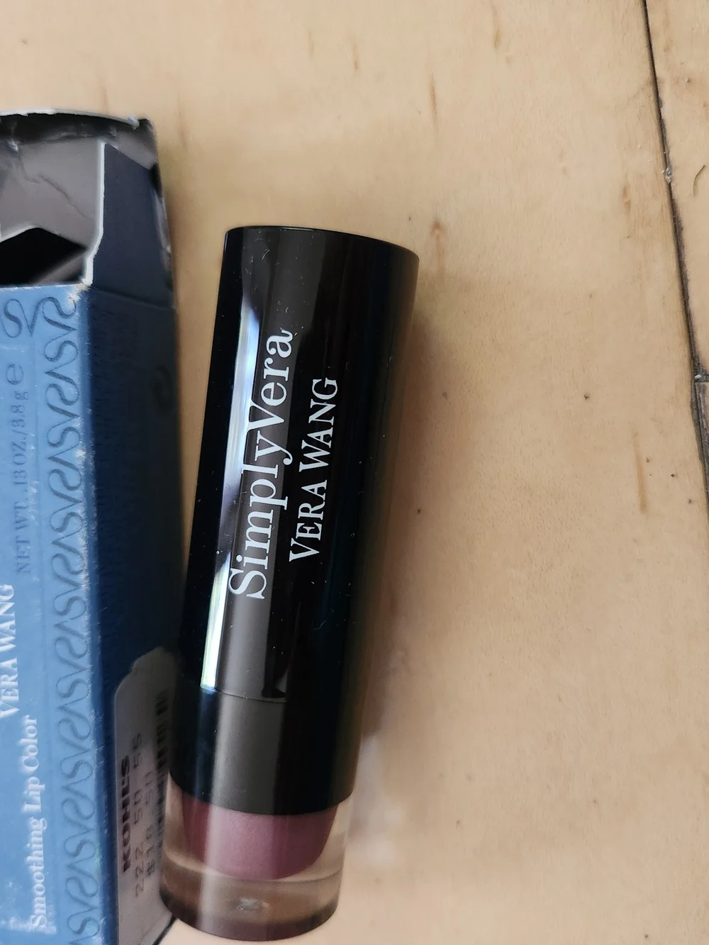 Simply Vera Vera Wang  Lipstick